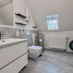Grosszuegige Mit 4 Schlafzimmern, Moselnaehe Lägenhet *