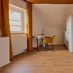 Grosszuegige Mit 4 Schlafzimmern, Moselnaehe Lägenhet