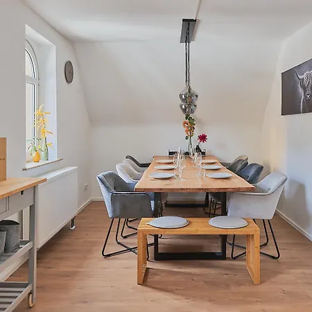 Grosse Mosel-fewo, 4 Schlafzimmer & Bis Zu 8 Pers, Mit Parkplatz Apartment