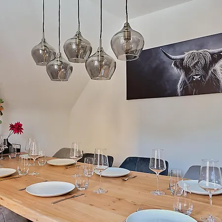 Daire Grosszuegige Mit 4 Schlafzimmern, Moselnaehe