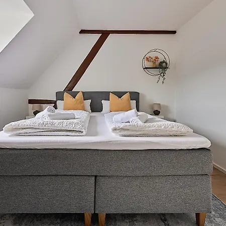 Grosse Mosel-fewo, 4 Schlafzimmer & Bis Zu 8 Pers, Mit Parkplatz דירה *