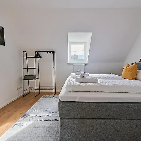Apartment Grosse Mosel-fewo, 4 Schlafzimmer & Bis Zu 8 Pers, Mit Parkplatz Trittenheim