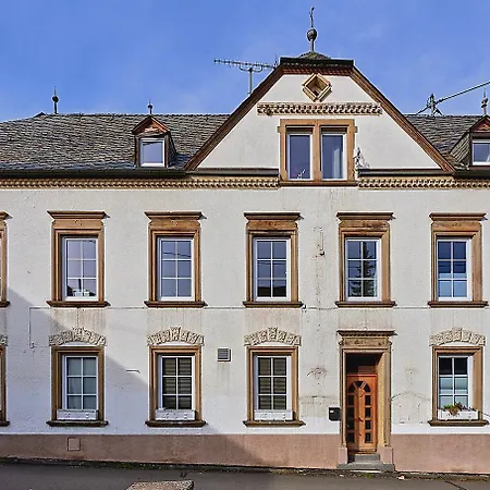 Apartment Grosse Mosel-fewo, 4 Schlafzimmer & Bis Zu 8 Pers, Mit Parkplatz