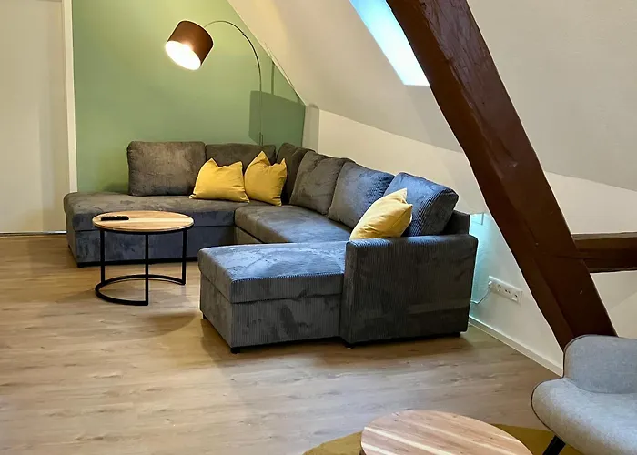 Grosszuegige Mit 4 Schlafzimmern, Moselnaehe Daire *