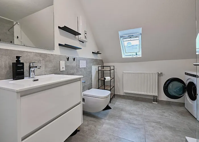 Grosszuegige Mit 4 Schlafzimmern, Moselnaehe Daire *